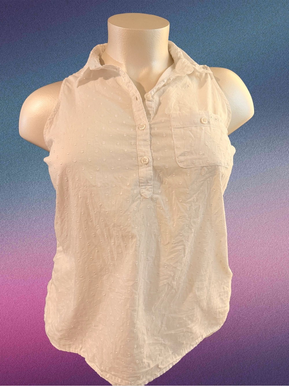 Columbia Sleeveless White Eyelet Button-Front Women's Top